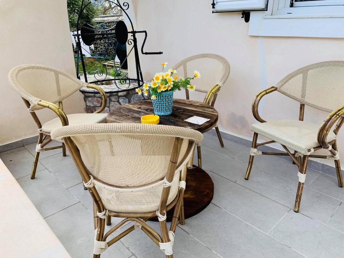 Villa Arietta Santorini Perissa  Buitenkant foto